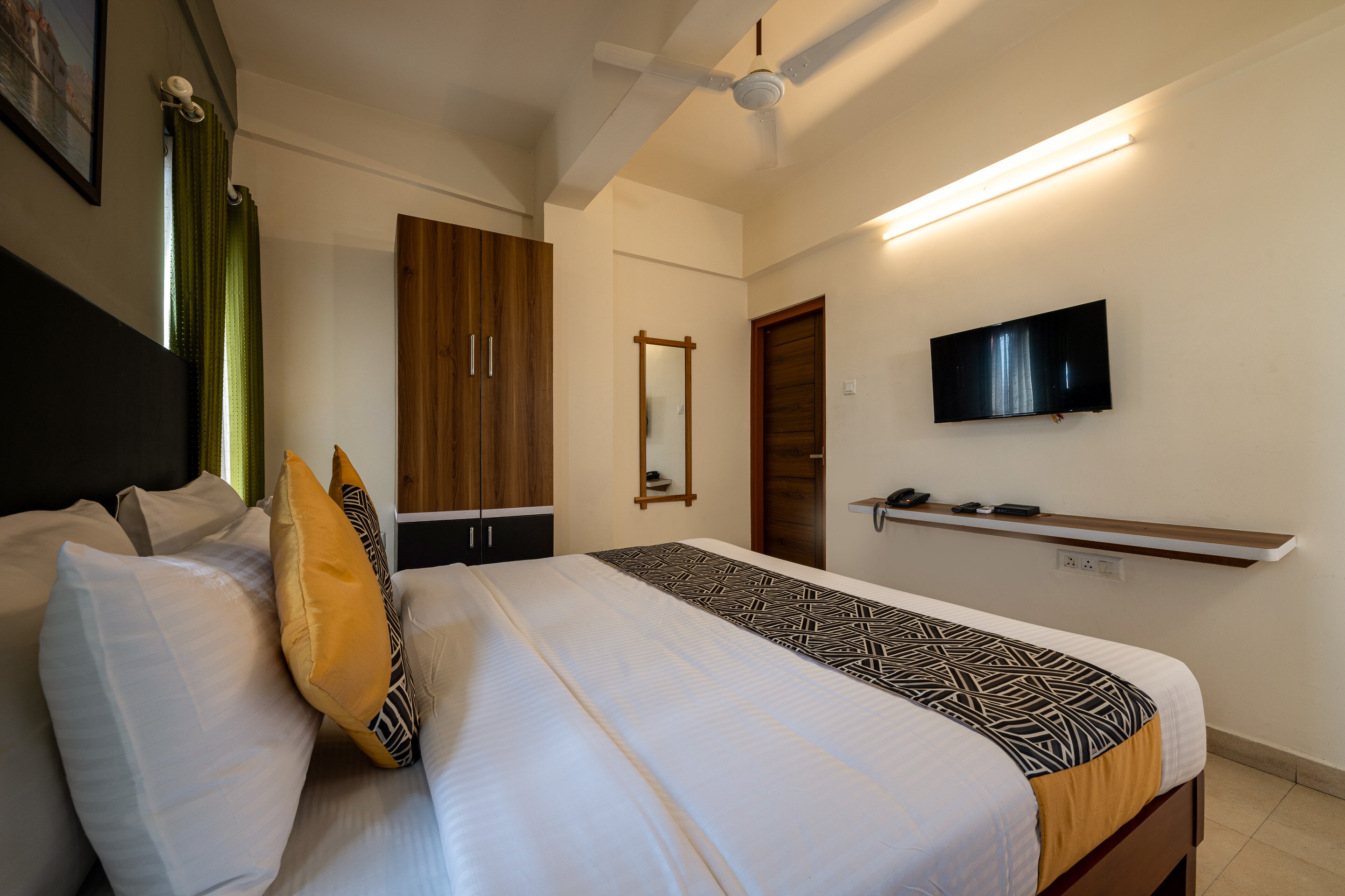 Luxury guest room interior showing premium bedding and decor - Image 24