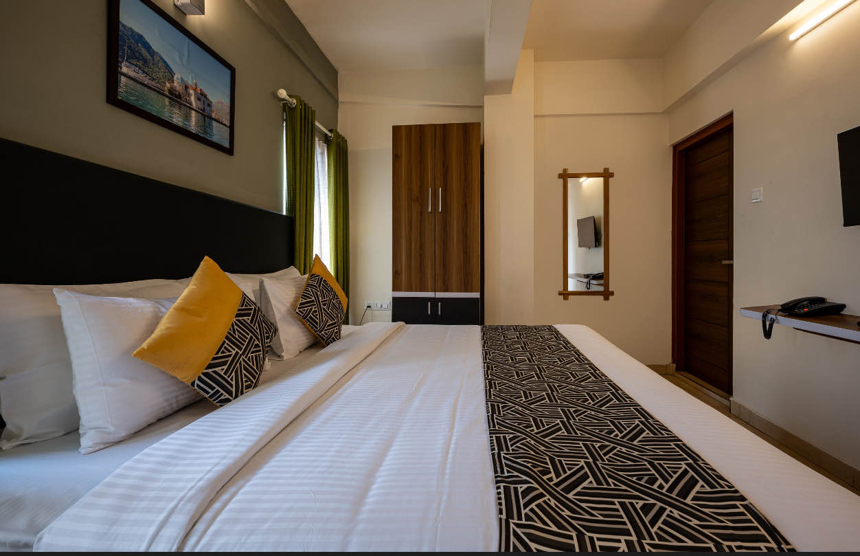 Luxury guest room interior showing premium bedding and decor - Image 5