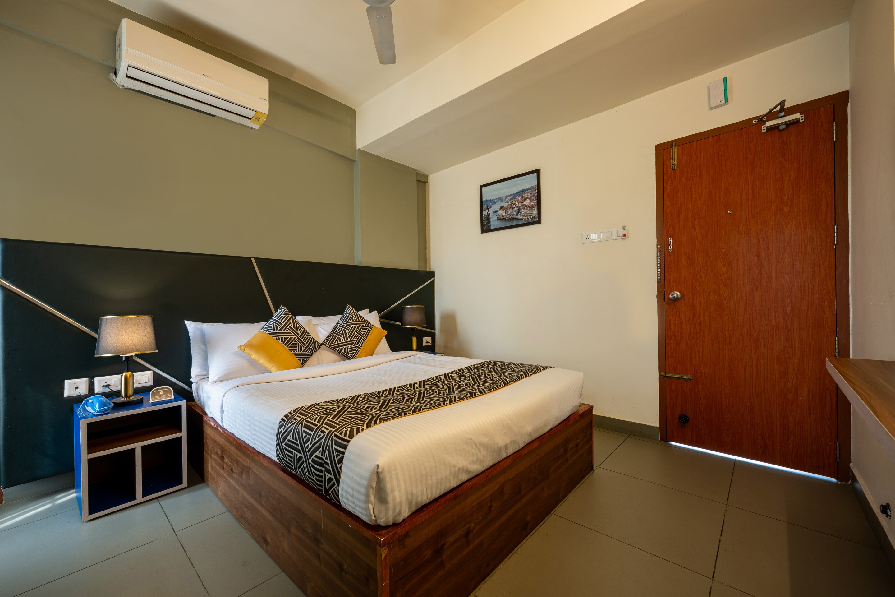 Luxury guest room interior showing premium bedding and decor - Image 62